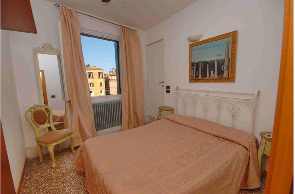Hotel Antico Capon Βενετία Δωμάτιο φωτογραφία